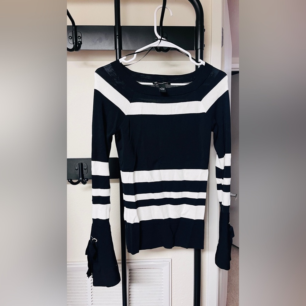 Inc international concepts women’s top